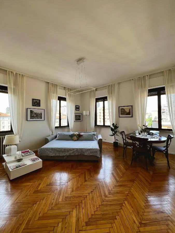 #Private Room In Brera District 밀라노 0*,